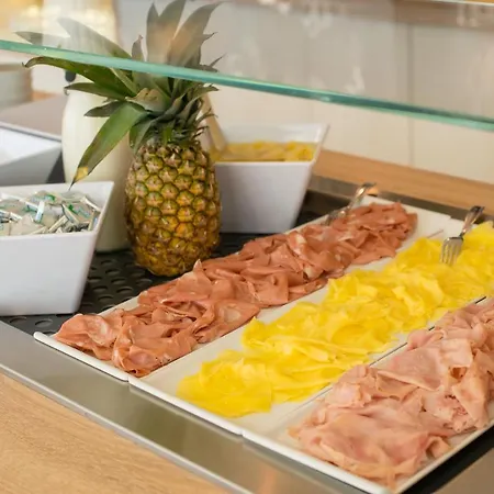 Antille E Azzorre 3*